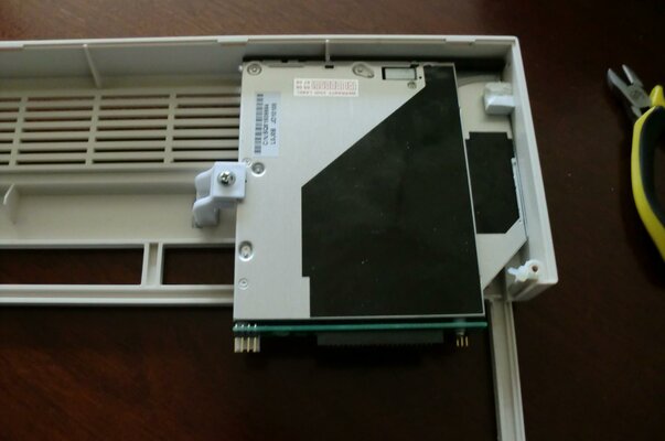 Amiga A1200 slot_clamp.jpg