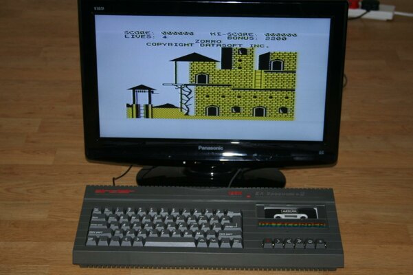 Speccy +2 Grey 002.jpg