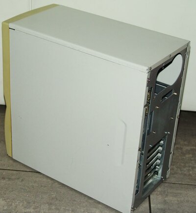 A4000Tower 038_bearbeitet-1.jpg