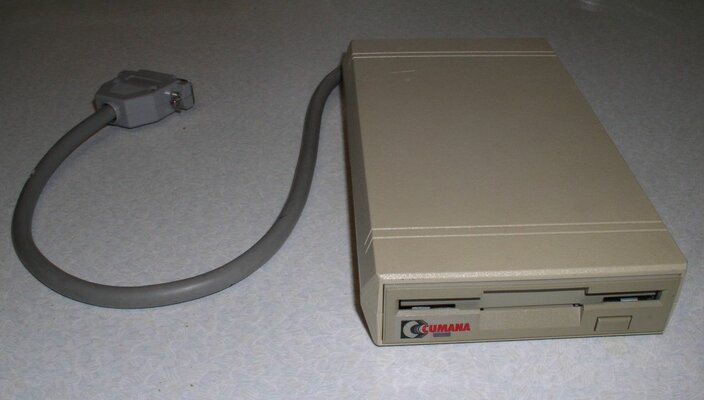 Cumana Floppy Drive.jpg