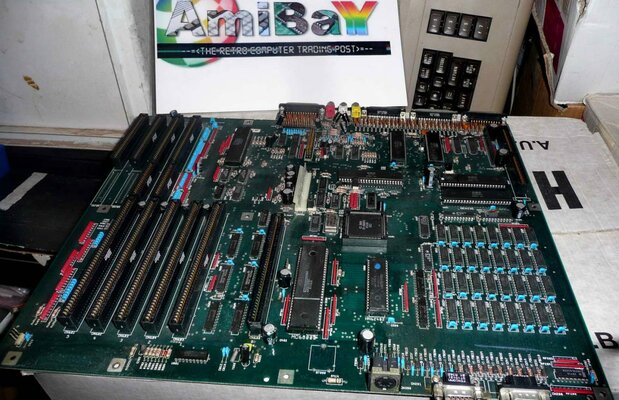 a2000 motherboard - B2000-CR Rev 4.3 1987 wk 46 - 01.jpg