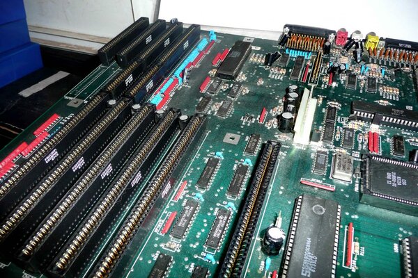 a2000 motherboard - B2000-CR Rev 4.3 1987 wk 46 - 04.jpg