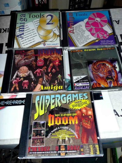 5 amiga cd's.jpg