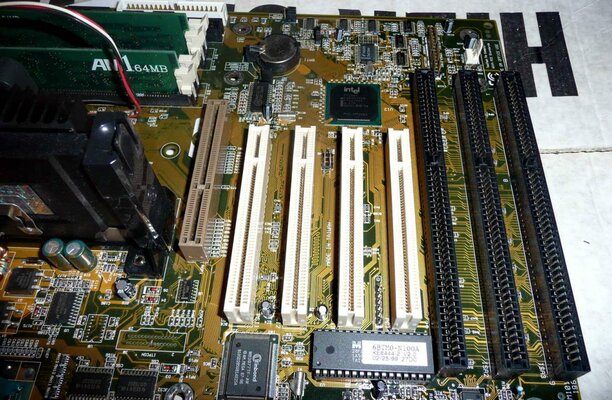 Chaintech 6BTM-02.jpg