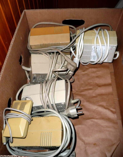 yellowed psus+mouse.jpg