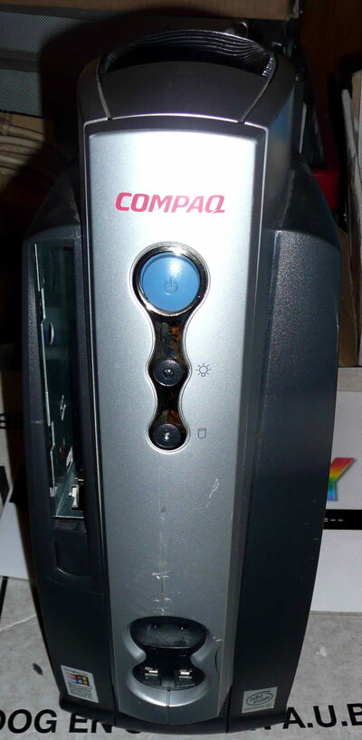 Compaq ipaq 1994 p3 1000mhz - 01.jpg