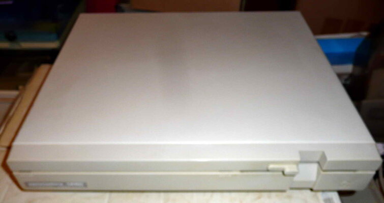 C128Dcr - boxed - Original - 09.jpg