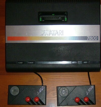 atari7800Hardware.jpg