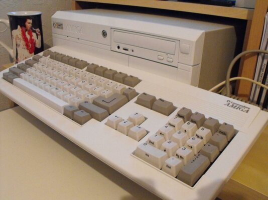 Amiga 4000 (8).jpg