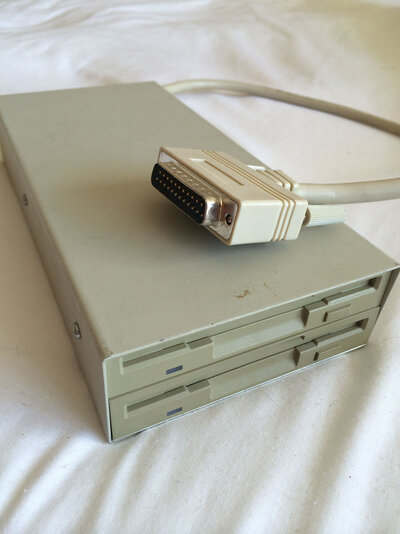 Amiga Twin Floppy Drive 1.jpg