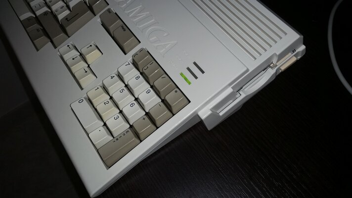 A1200 Floppy1024.jpg