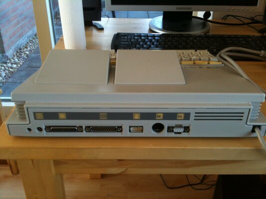 Olivetti Prodest PC1 (Back).jpg