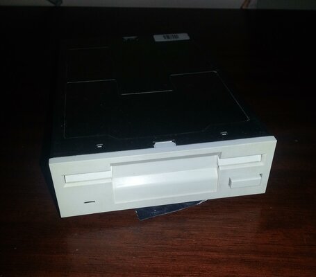 Floppy3.jpg