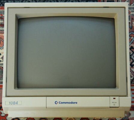 Commodore 1084.jpg
