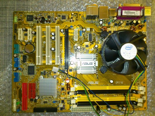 Asus p8n motherboard.jpg
