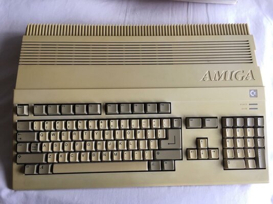Amiga A500 4.jpg