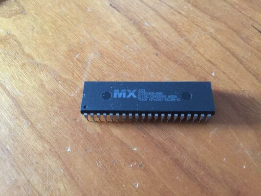 Amiga 600 Kickstart 2.05 Rev 37.299 1.jpg