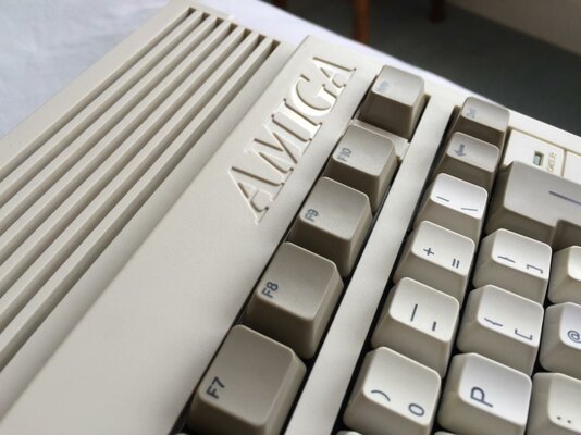 Amiga A600 2.jpg
