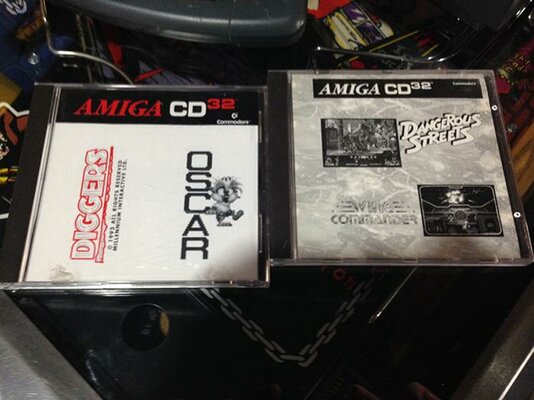 amiga cd332 2.jpg