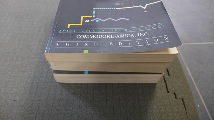 AMIGA ROM Kernel Reference Manuals (Libraries, Includes and Autodocs, Devices)-3.JPG