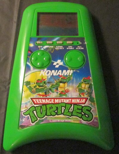 TMNTHandheld_sml.jpg