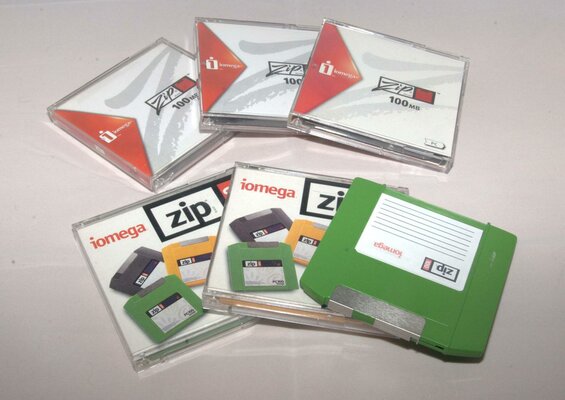 Iomega 100.jpg
