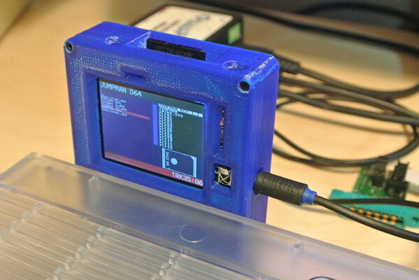 UK1541 Case Blue.jpg