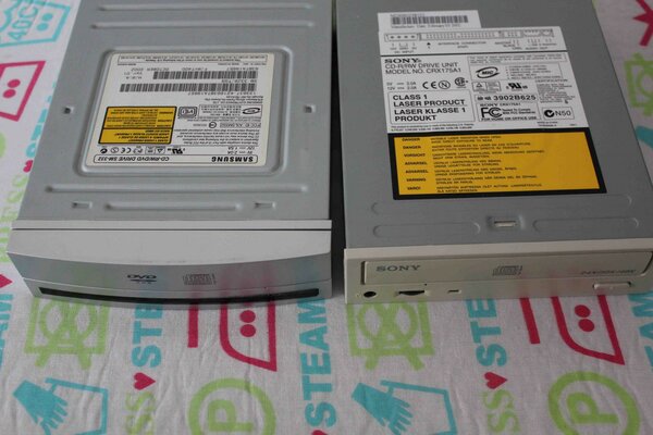 Cd Drives 2 ver 2.jpg