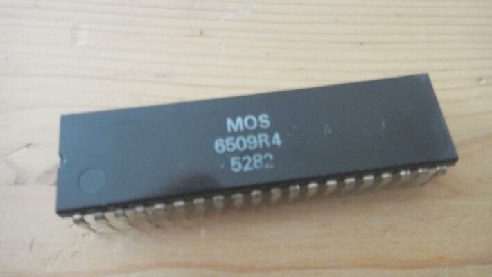 MOS 6509.jpg