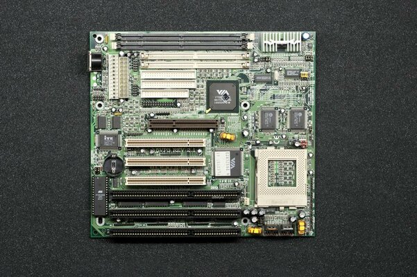 Super Socket 7 Lucky Star 5VP3 REV 2.1.jpg