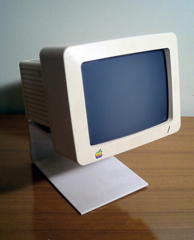 Apple_Monitor_IIc.jpg
