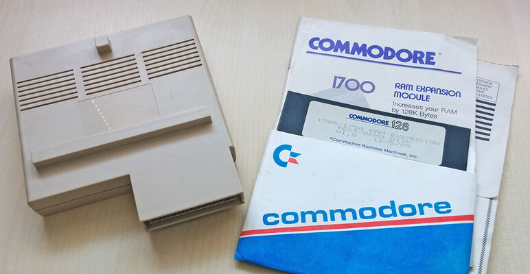 commodore_1700_3.jpg