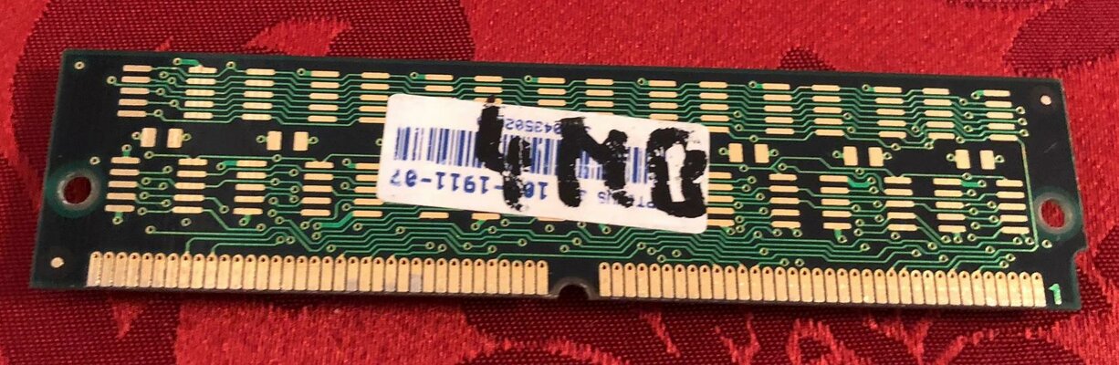 4 MB RAM 2.jpg