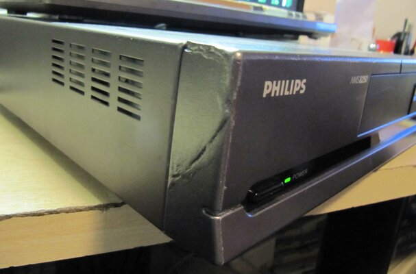 CloseUp damage Left_small.jpg