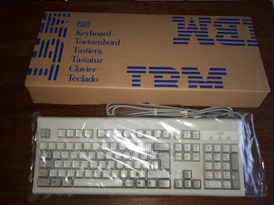 ibm tastatura nova1.jpg