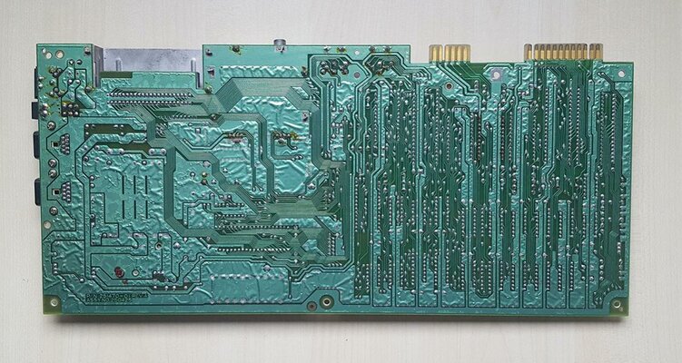 c64_mobo2.jpg